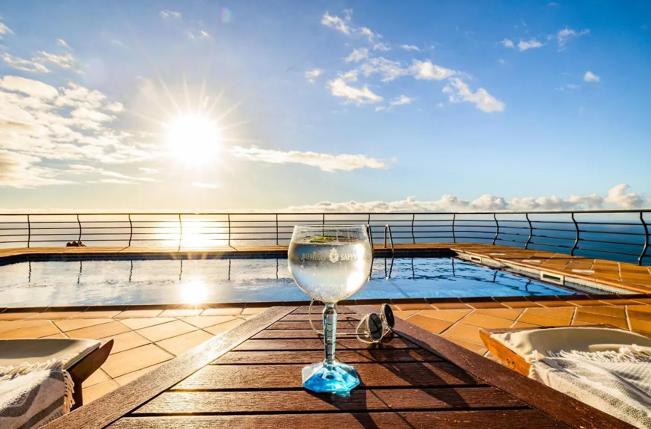 Secluded Sunset Villa On Cliff & 180 Degree Ocean Views Fajã da Ovelha