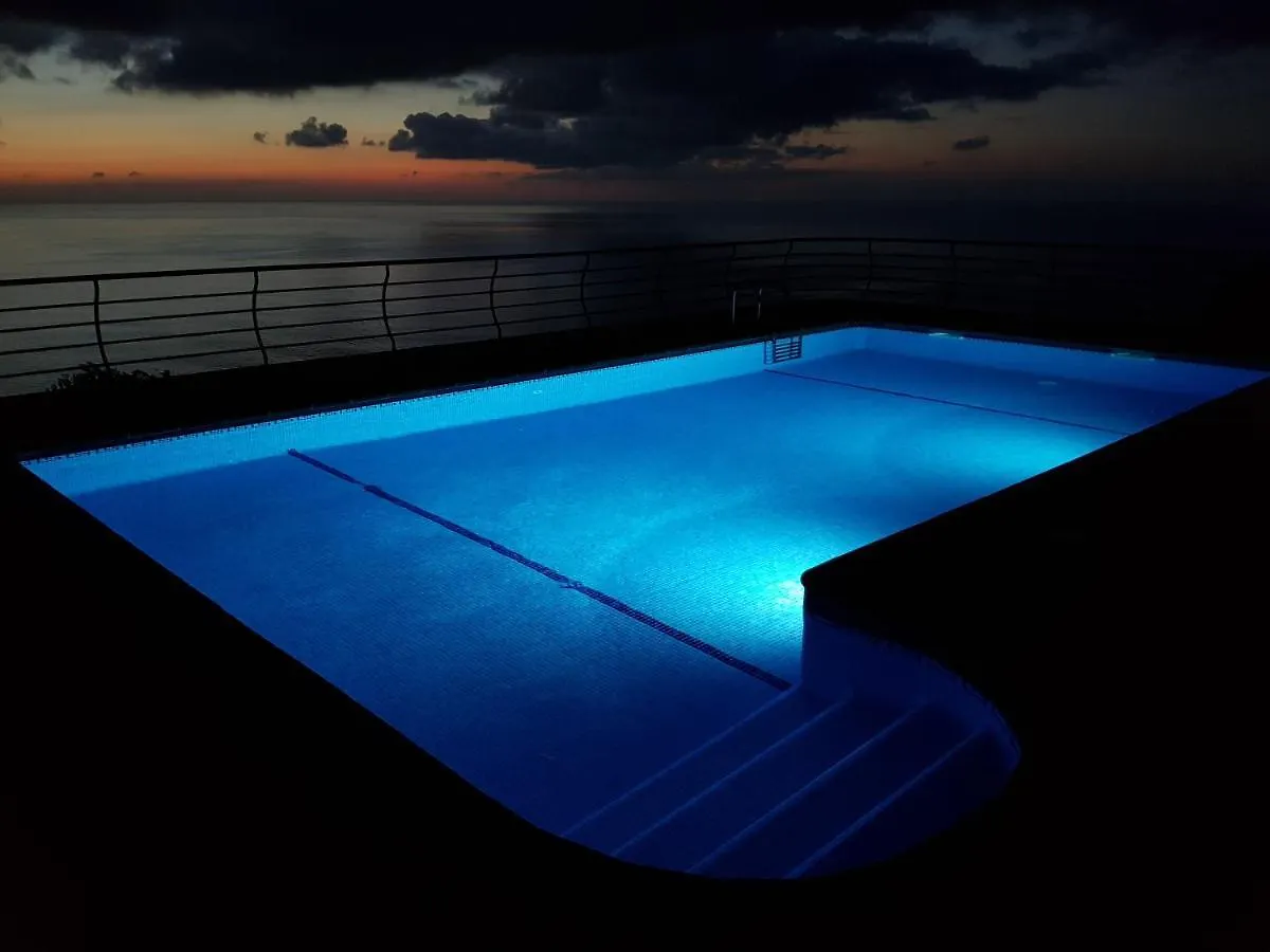 Fajã da Ovelha Secluded Sunset Villa On Cliff & 180 Degree Ocean Views Fajã da Ovelha