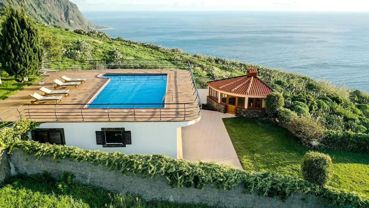 Secluded Sunset Villa On Cliff & 180 Degree Ocean Views Fajã da Ovelha