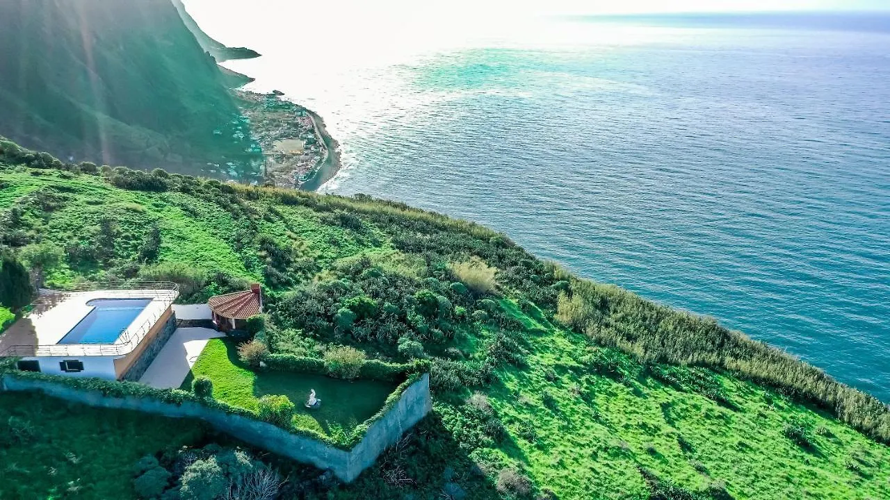 Fajã da Ovelha Secluded Sunset Villa On Cliff & 180 Degree Ocean Views 0*, Fajã da Ovelha פורטוגל