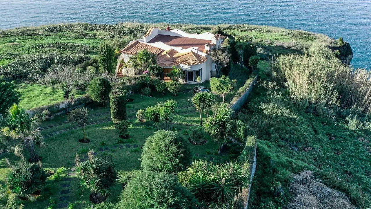 Fajã da Ovelha Secluded Sunset Villa On Cliff & 180 Degree Ocean Views  Fajã da Ovelha